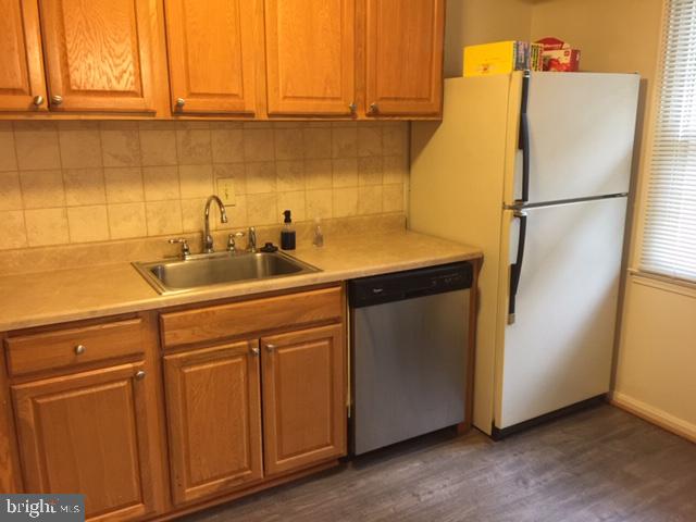 WESTCHESTER PARK - Residential Lease