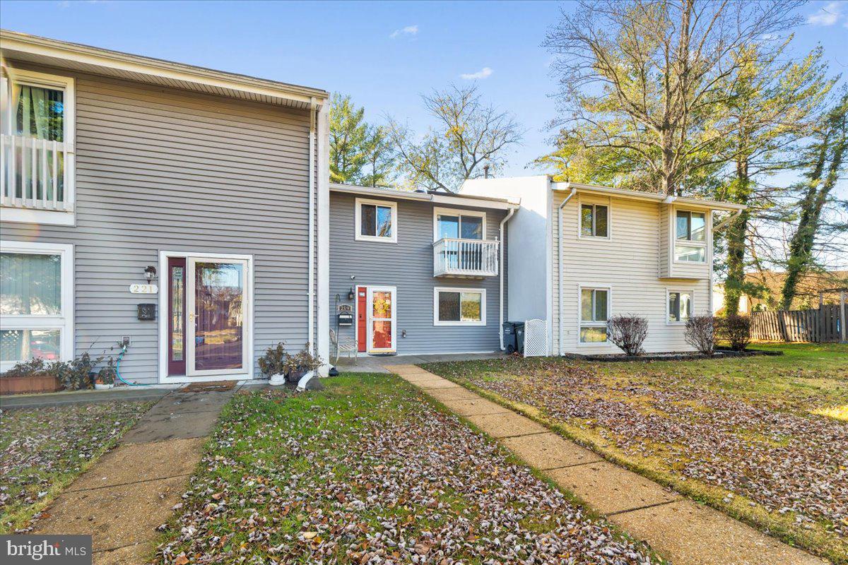 SUGARLAND RUN - Residential Lease