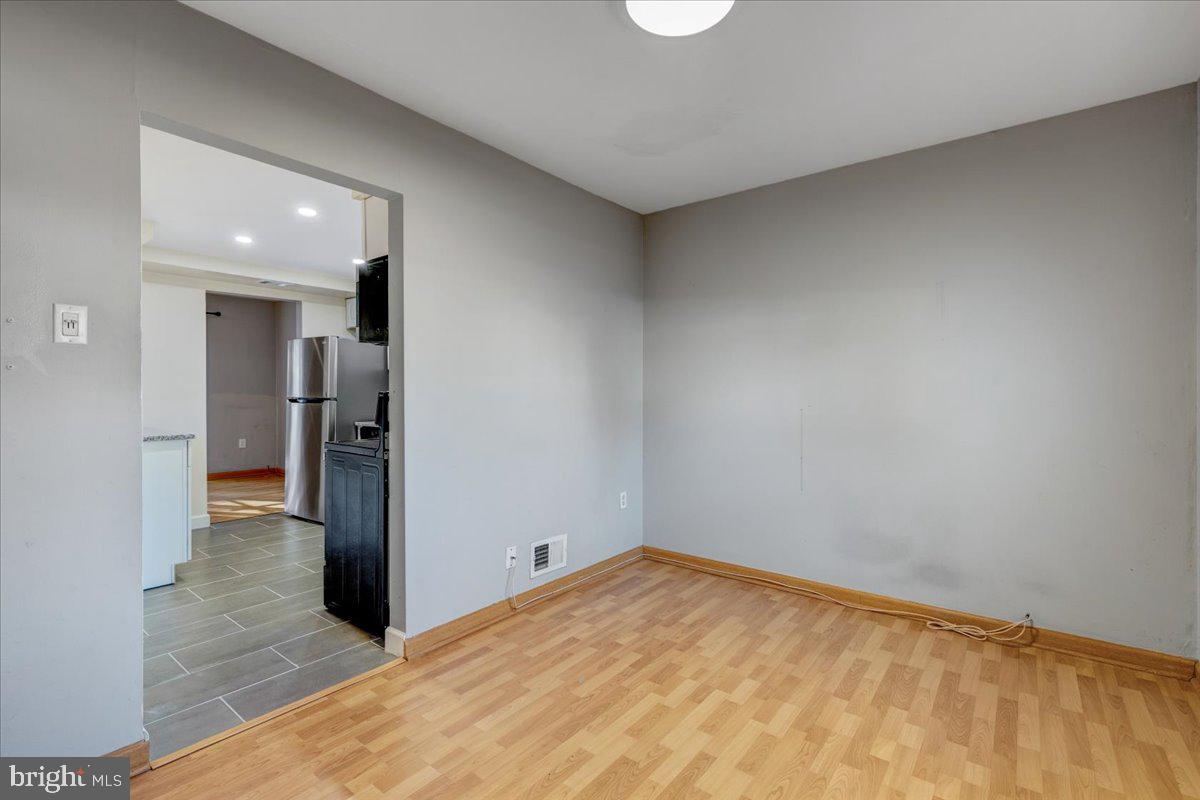 SUGARLAND RUN - Residential Lease