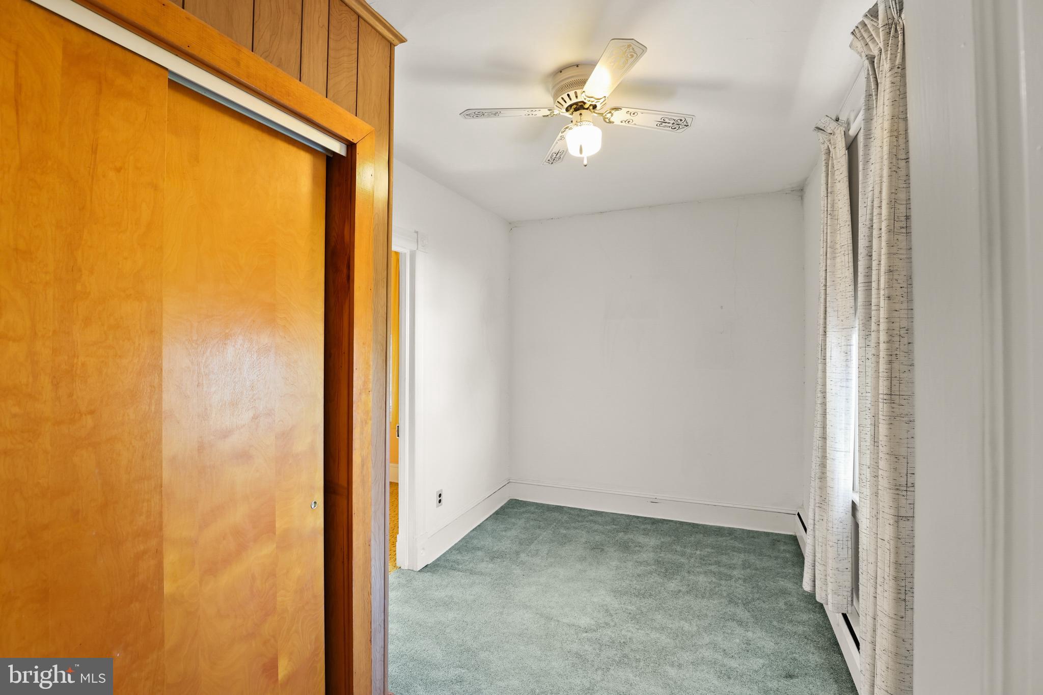 HAMPSTEAD - Residential