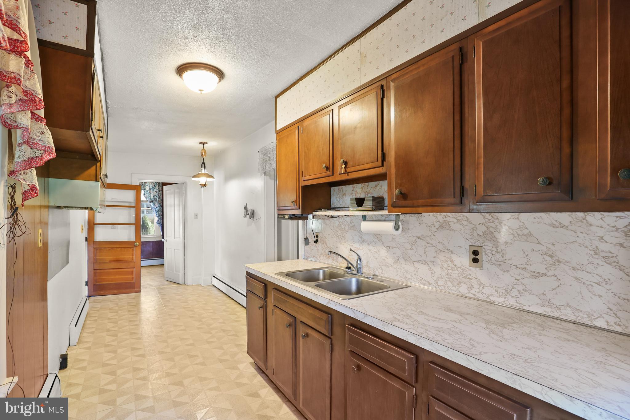 HAMPSTEAD - Residential