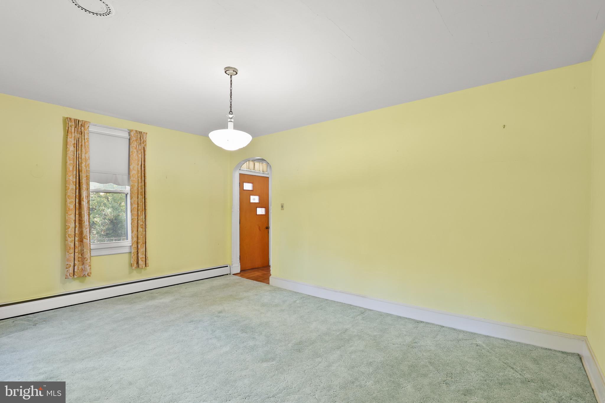 HAMPSTEAD - Residential