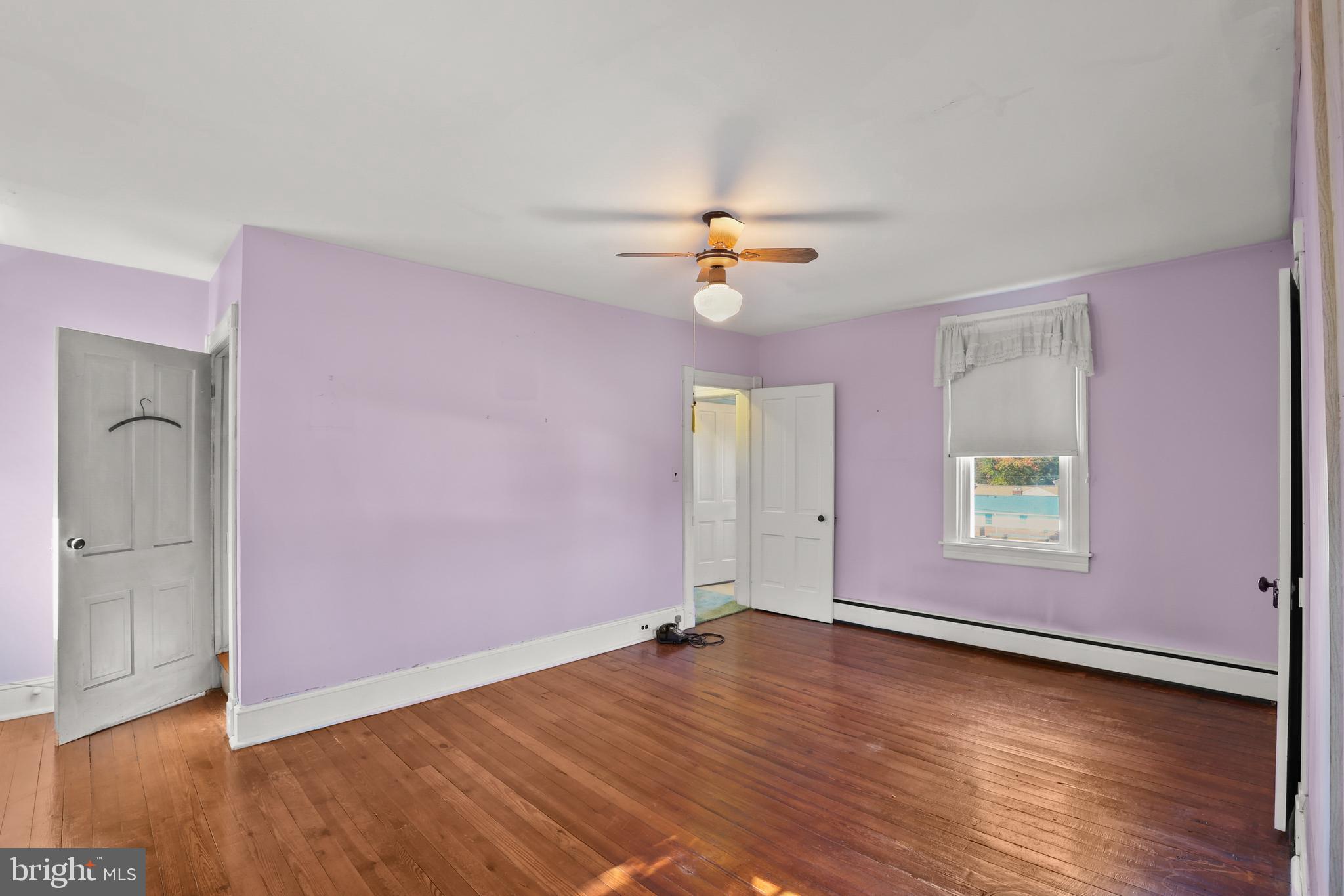 HAMPSTEAD - Residential