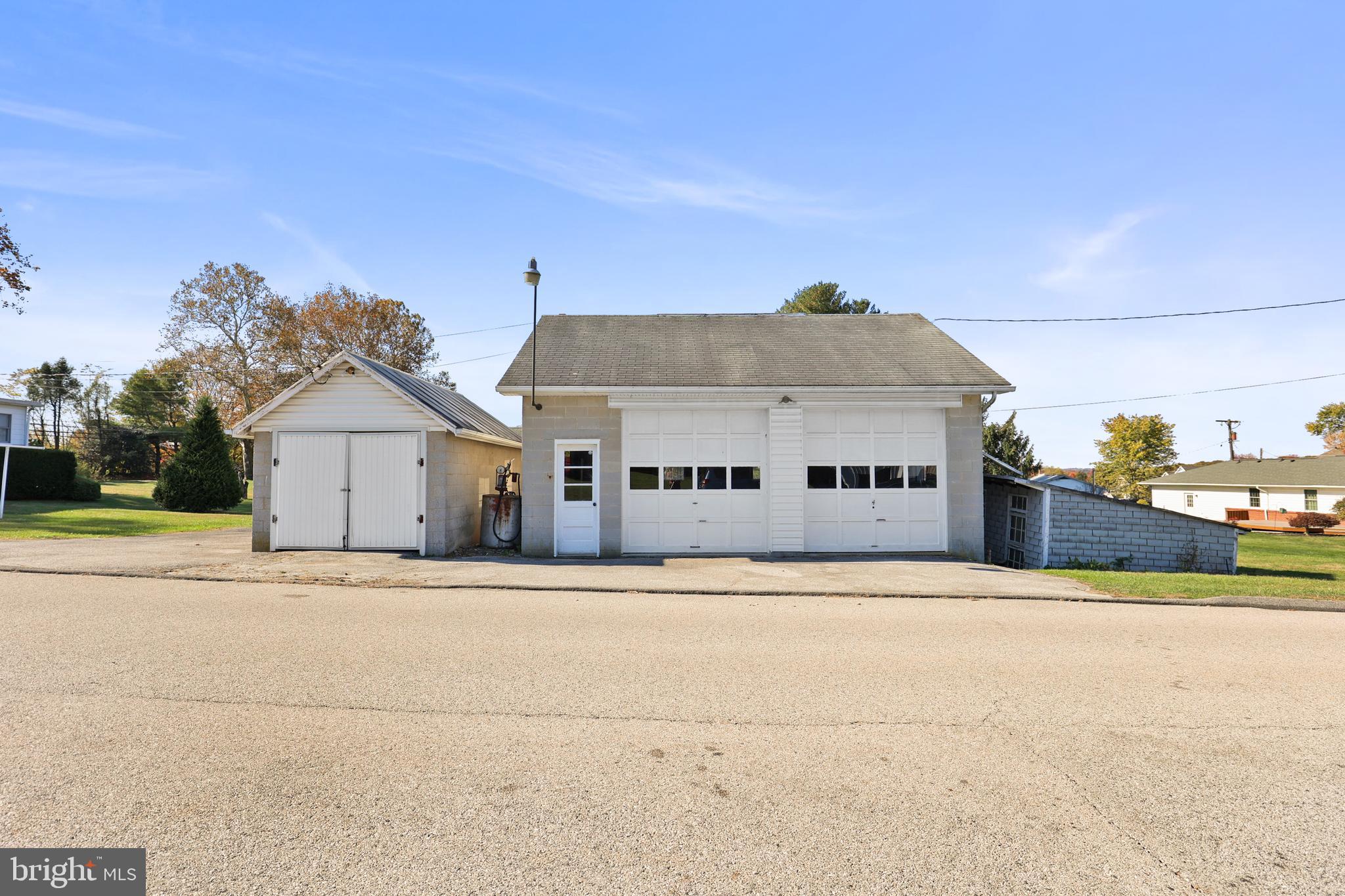 HAMPSTEAD - Residential