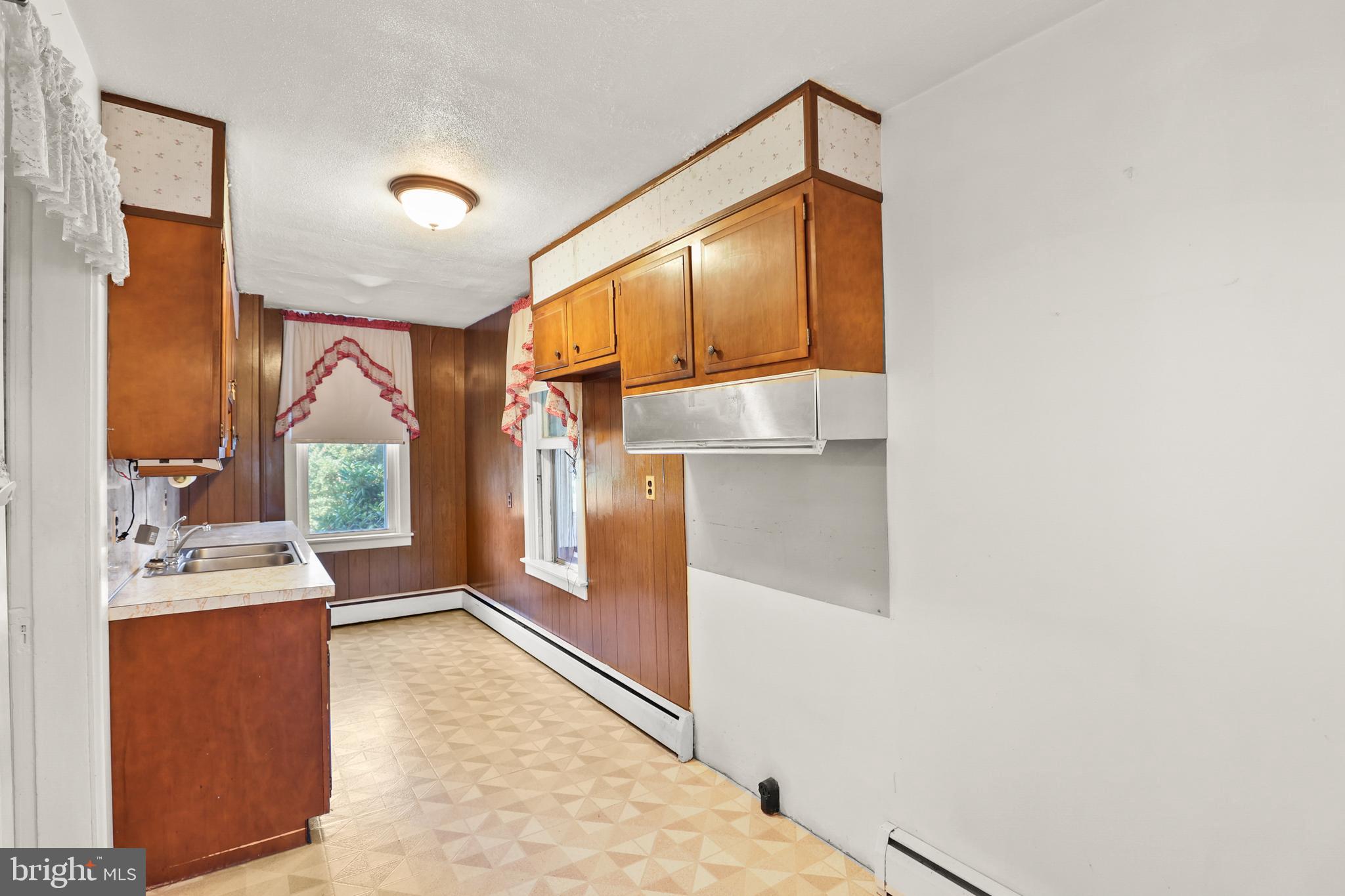 HAMPSTEAD - Residential