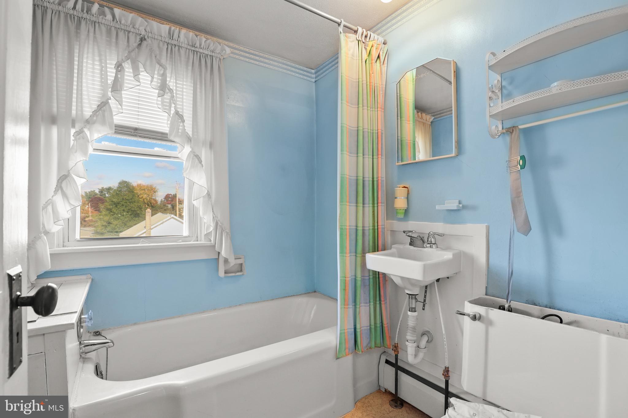 HAMPSTEAD - Residential