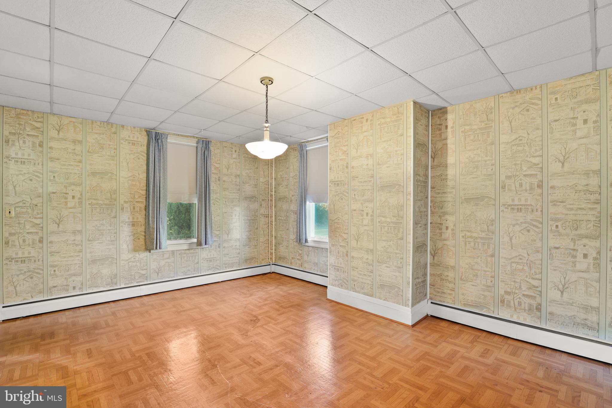 HAMPSTEAD - Residential