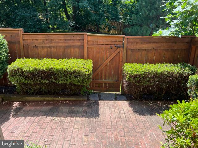 FAIR WOODS - Residential Lease