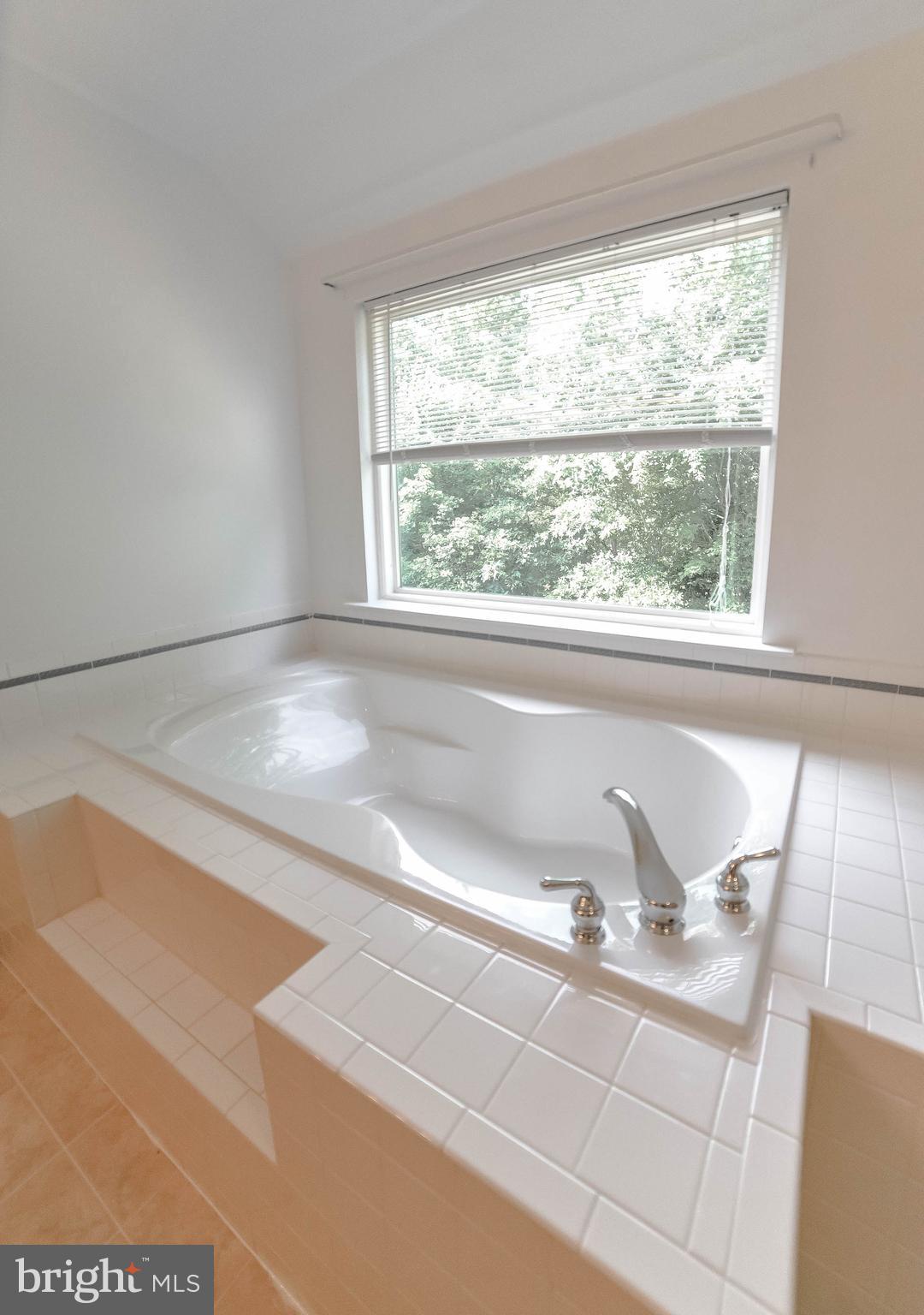 KINGSTON - Residential