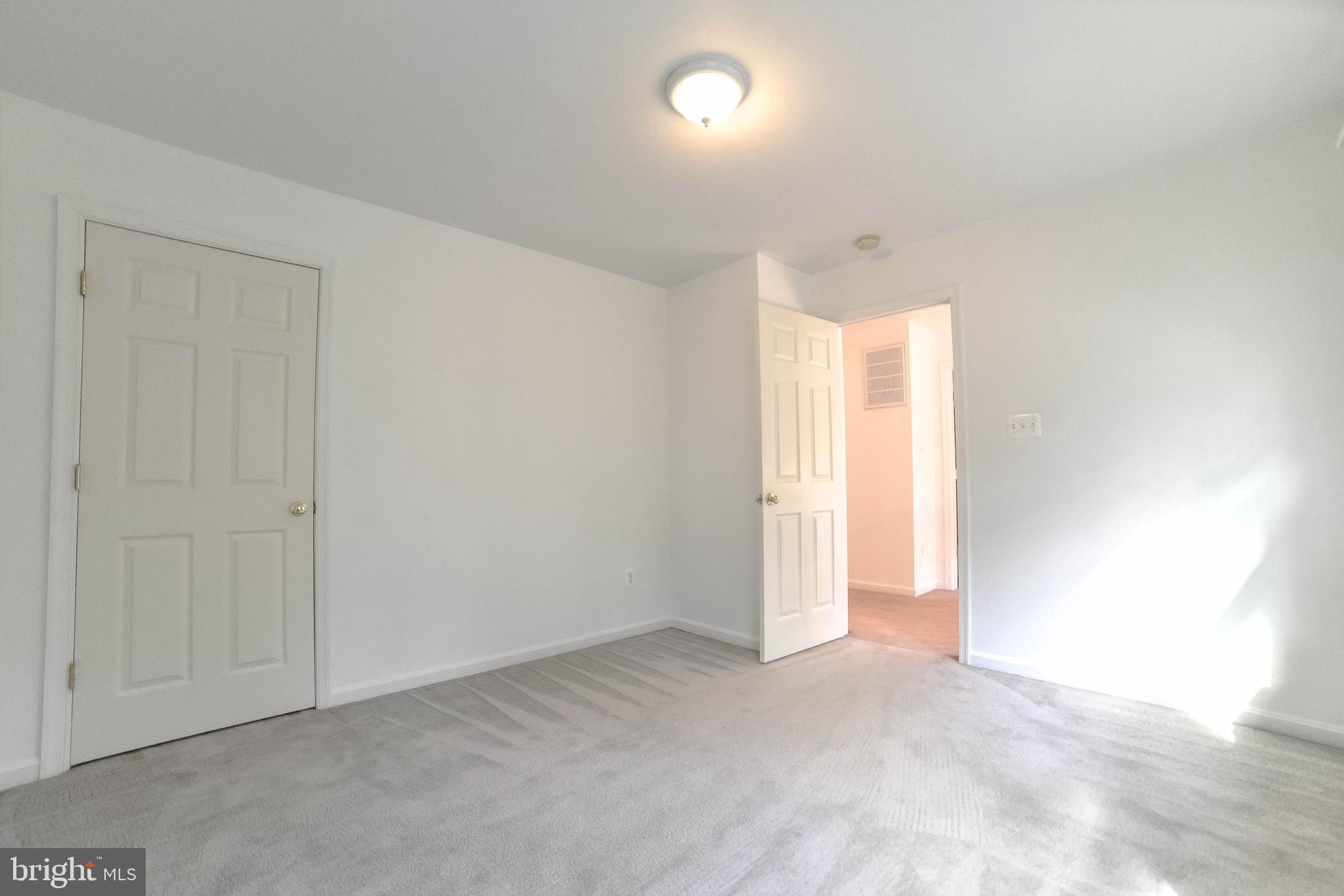 KINGSTON - Residential