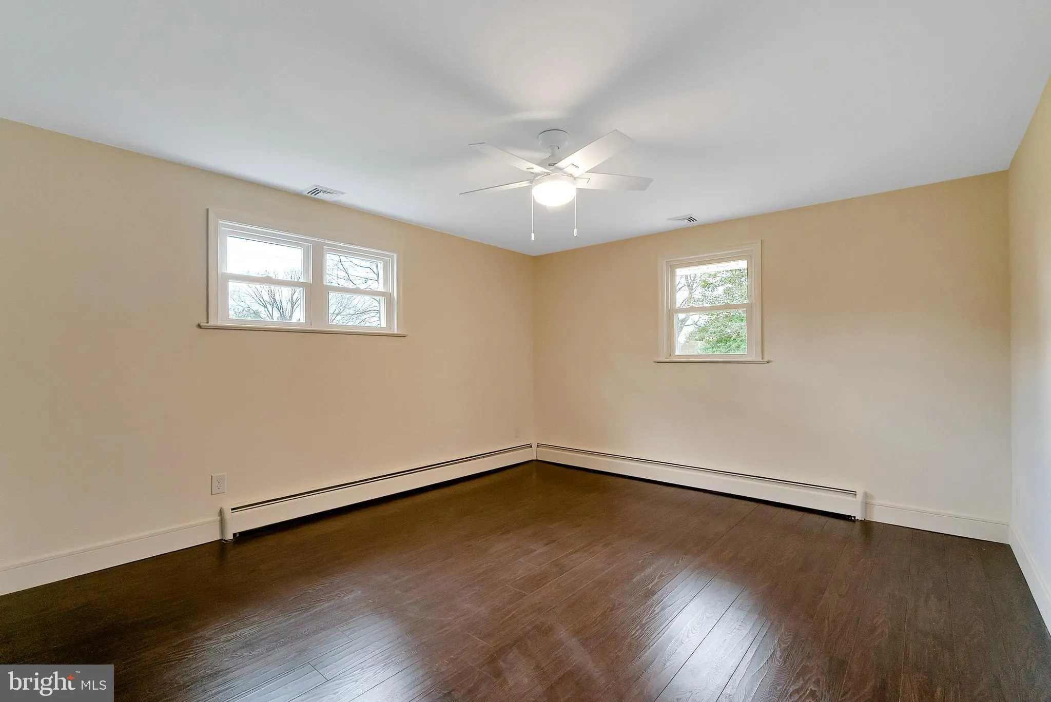 Harleysville, Pennsylvania 19438, United States, 3 Bedrooms Bedrooms, ,2 BathroomsBathrooms,Residential,Pending,103109