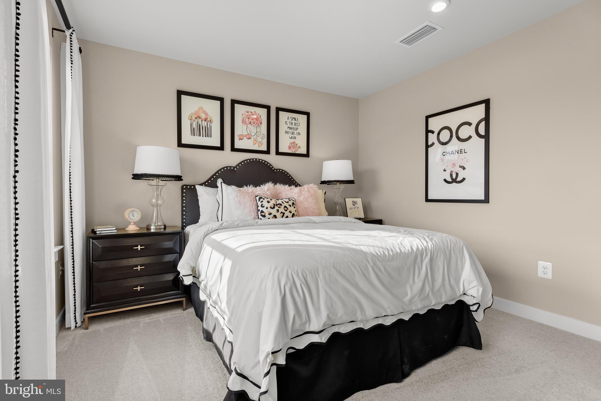 CANTER CREEK - Residential