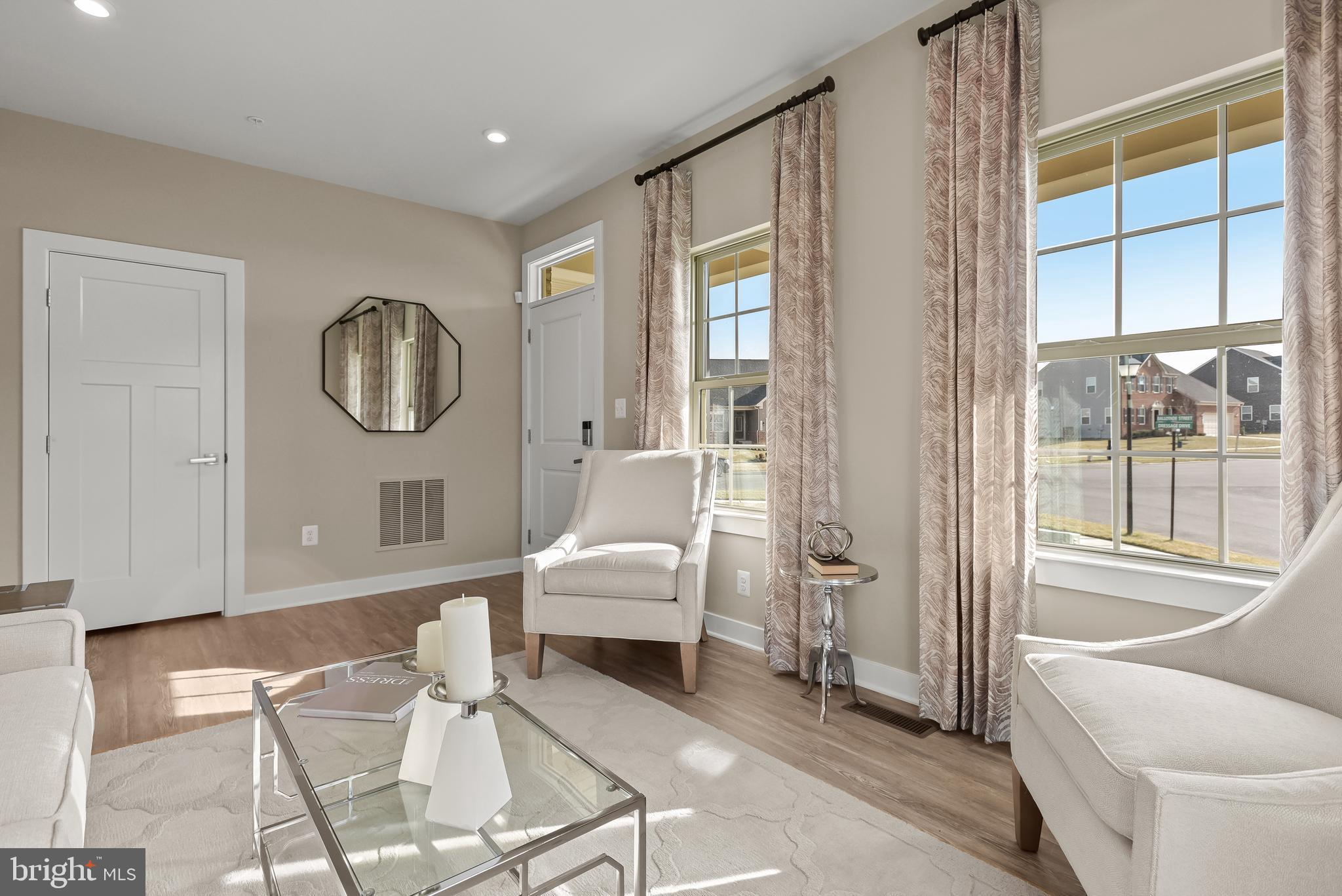 CANTER CREEK - Residential