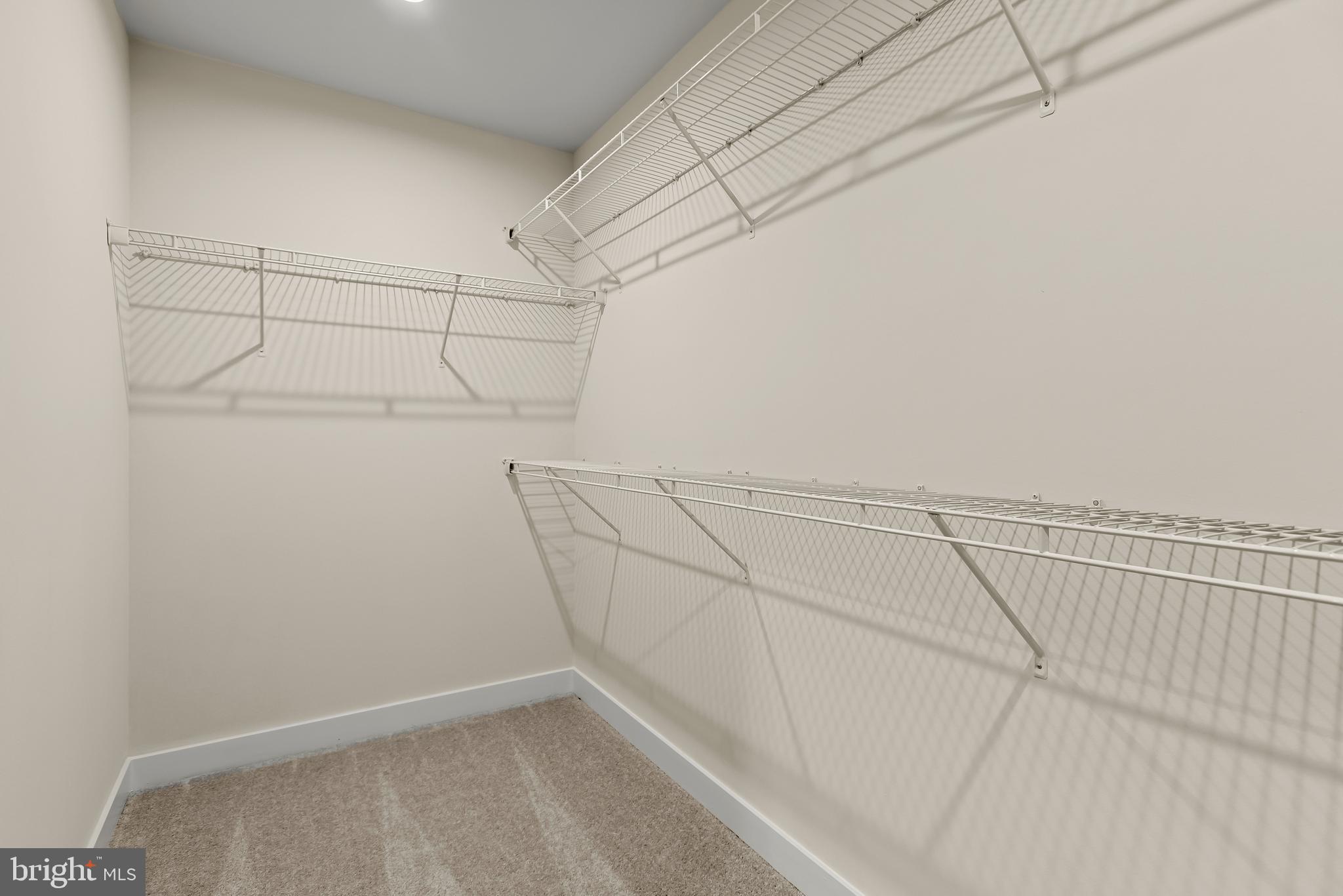 CANTER CREEK - Residential