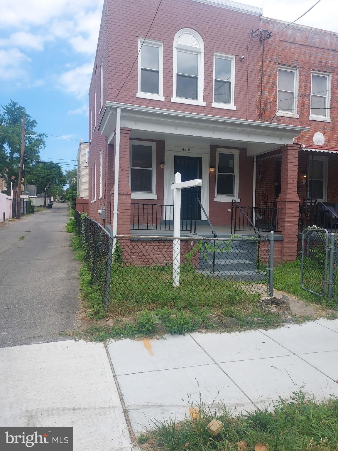 619 SHERIDAN STREET NW