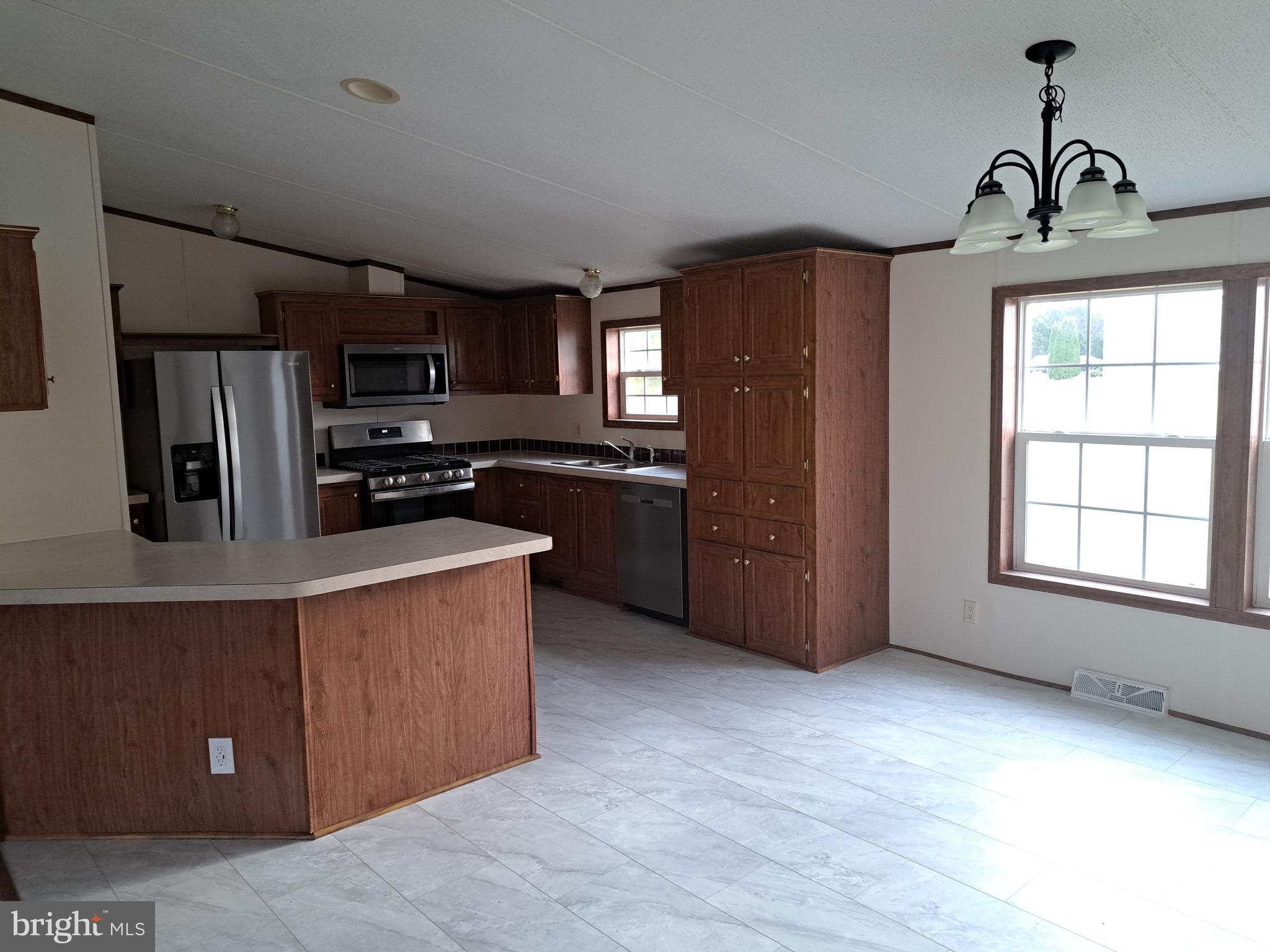 ROLLING ACRES - Residential