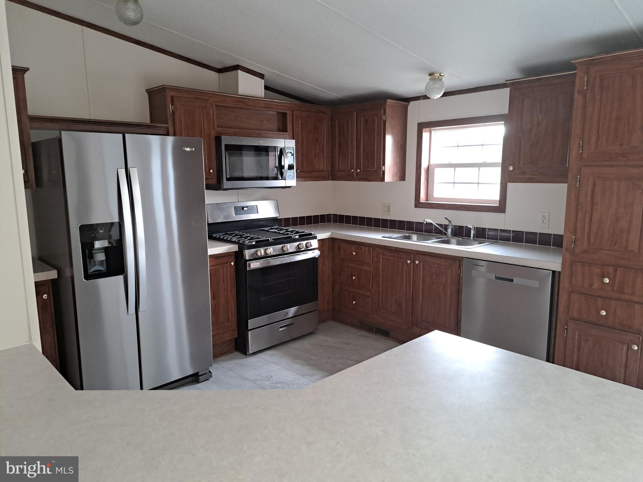 ROLLING ACRES - Residential