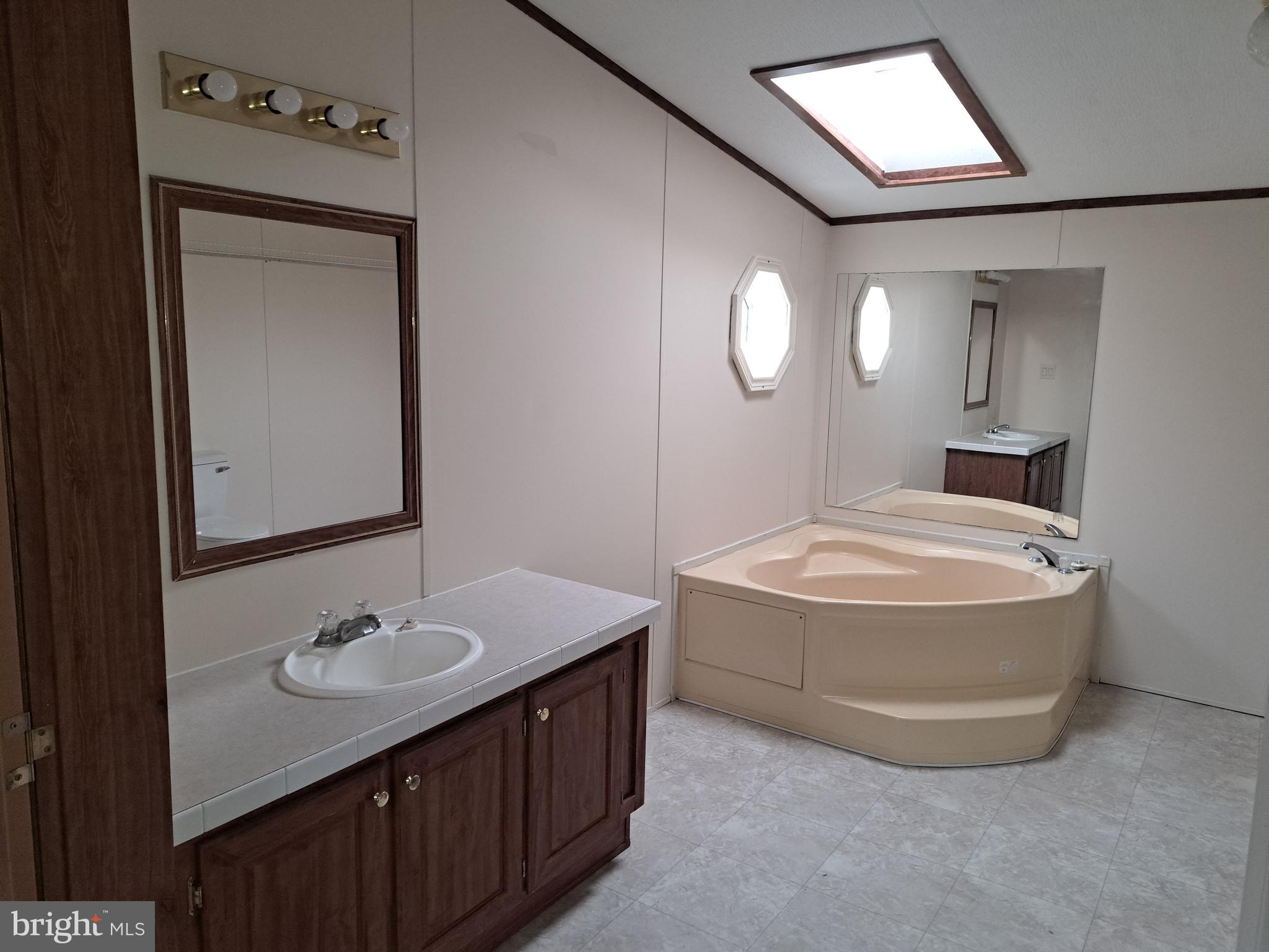 ROLLING ACRES - Residential