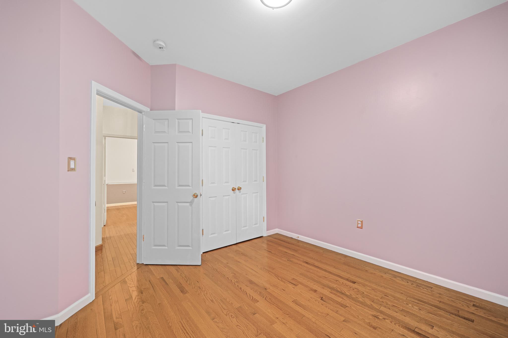 LAUREL RIDGE - Residential