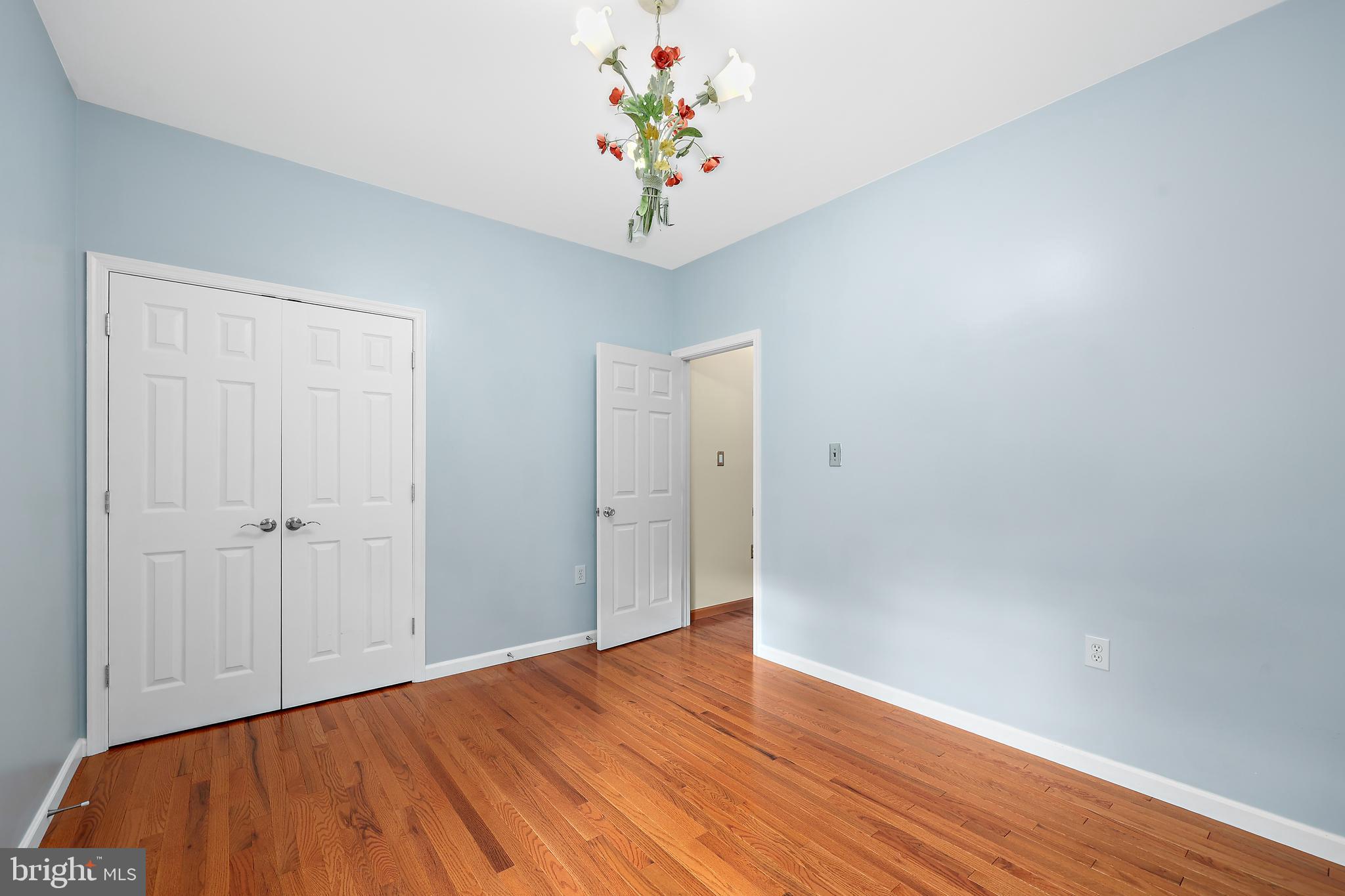 LAUREL RIDGE - Residential