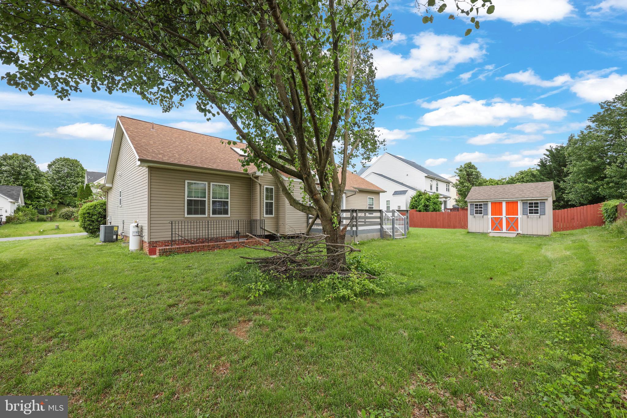 LAUREL RIDGE - Residential