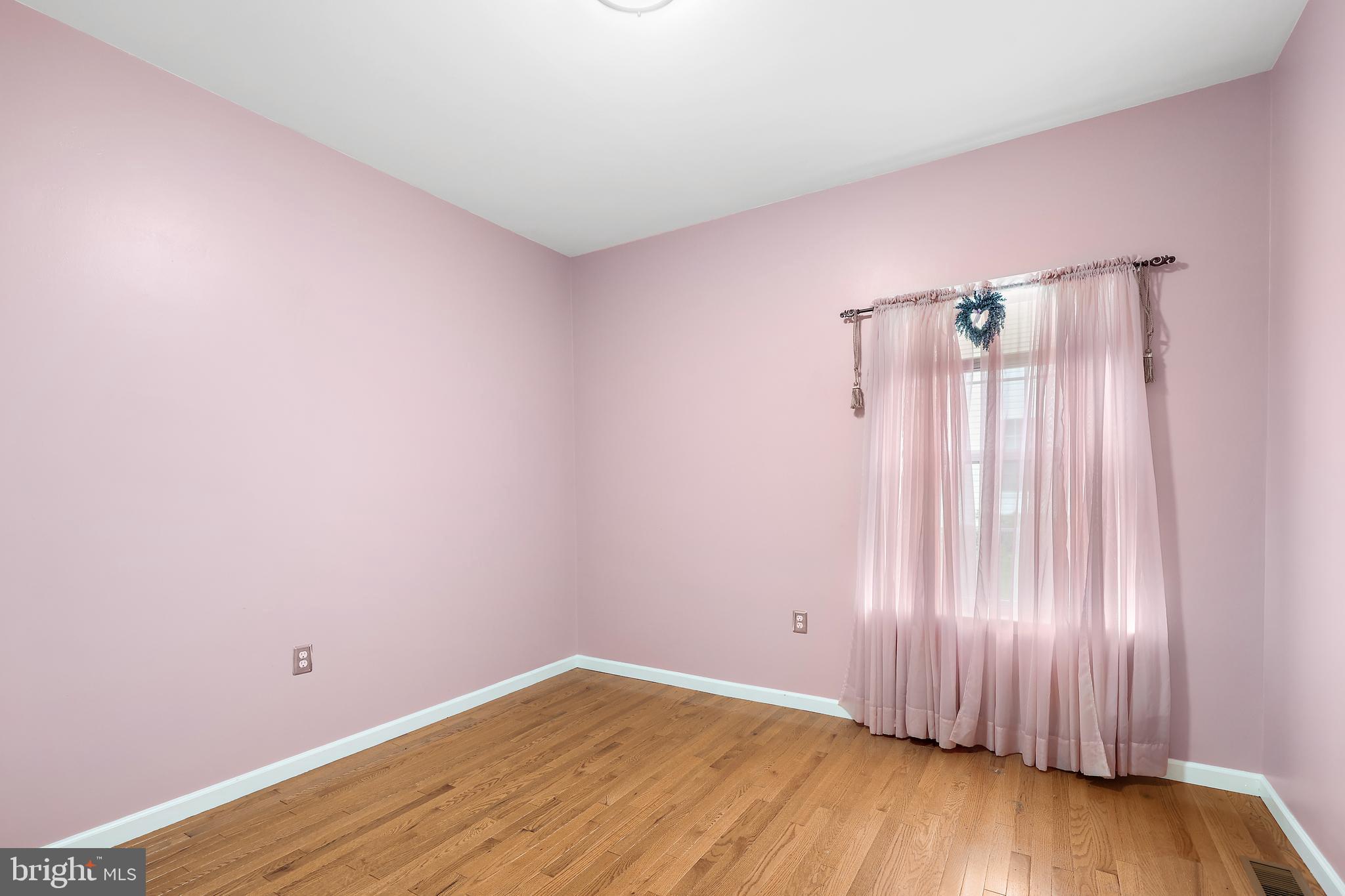 LAUREL RIDGE - Residential