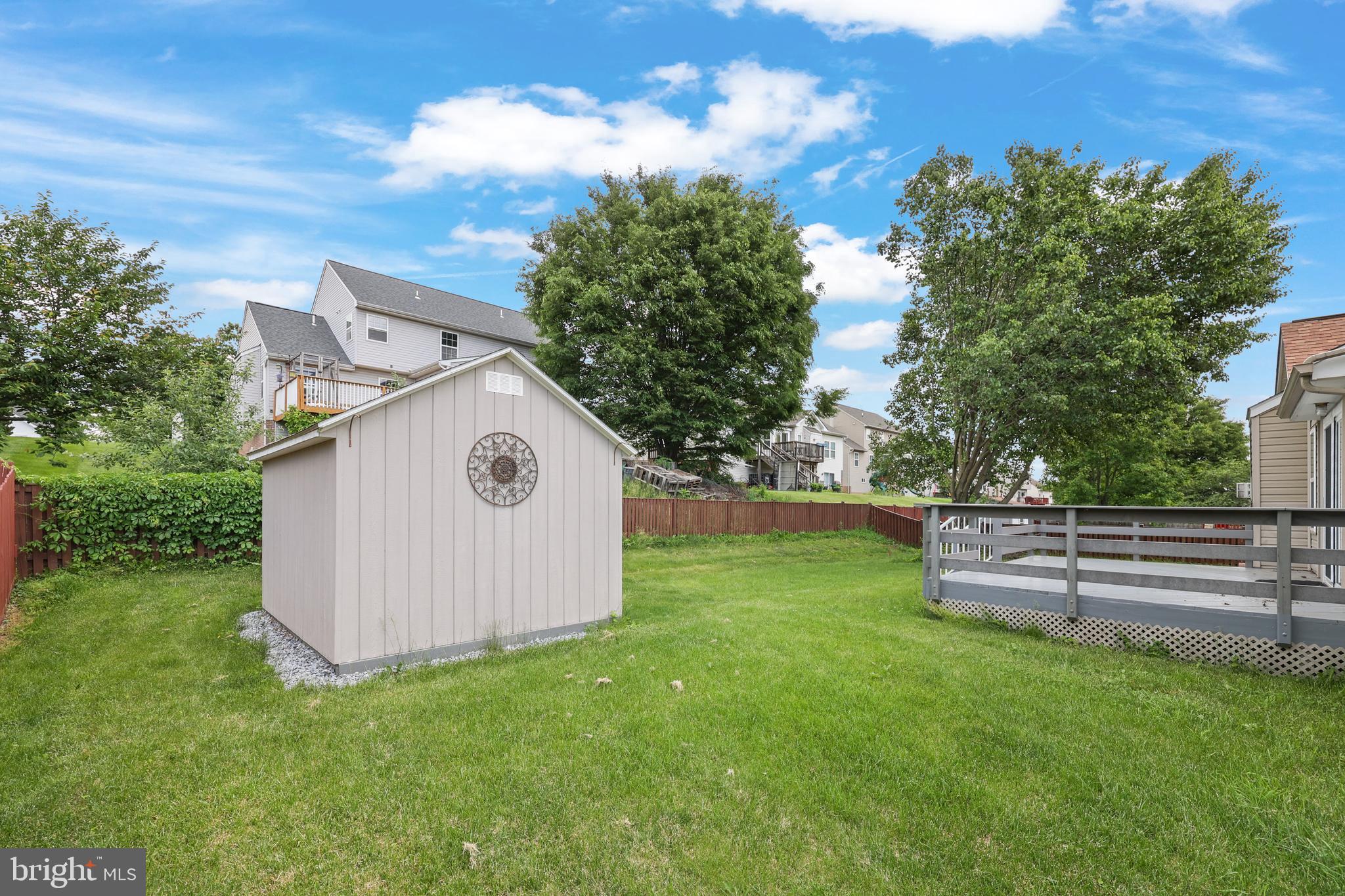 LAUREL RIDGE - Residential