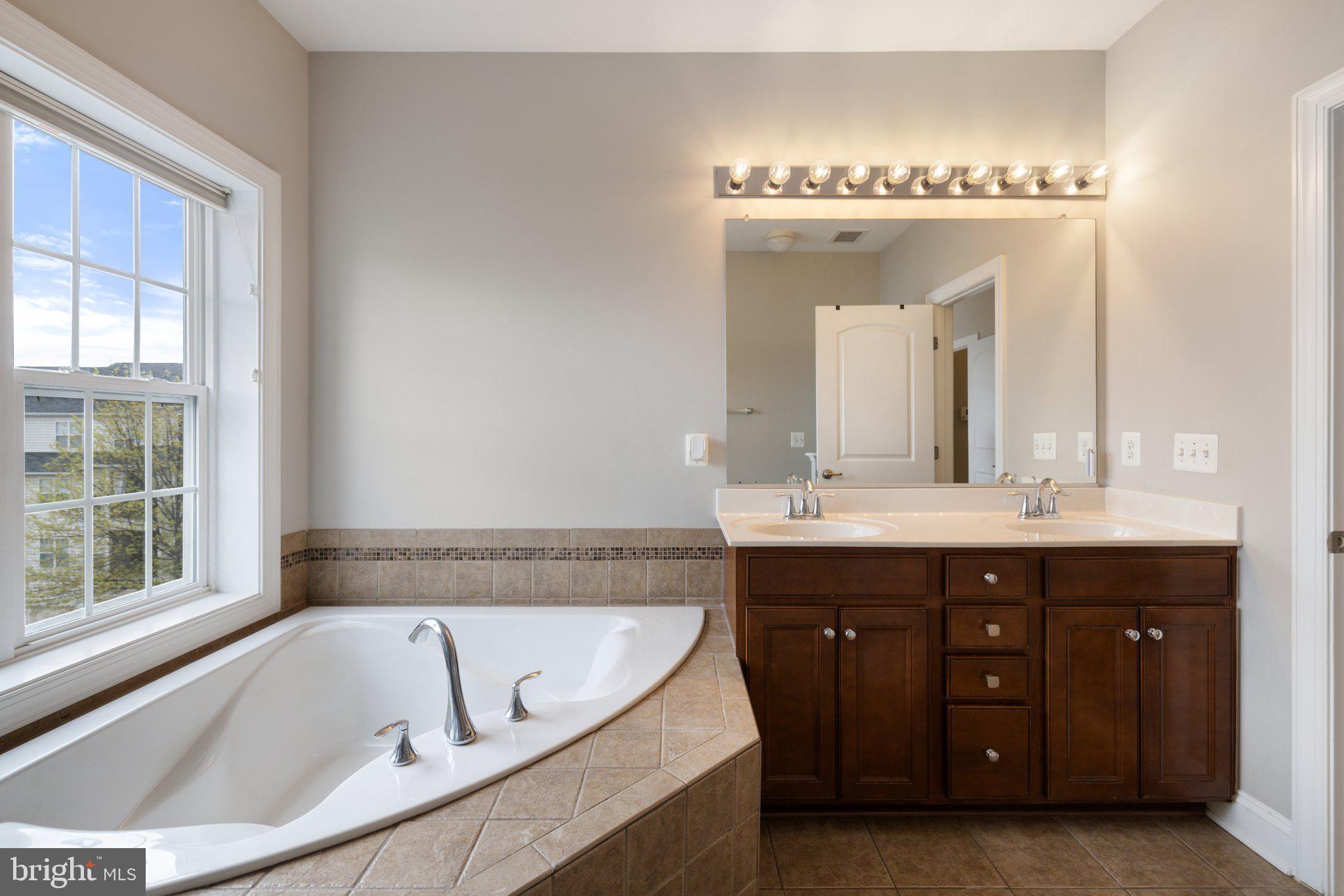 POTOMAC CLUB - Residential