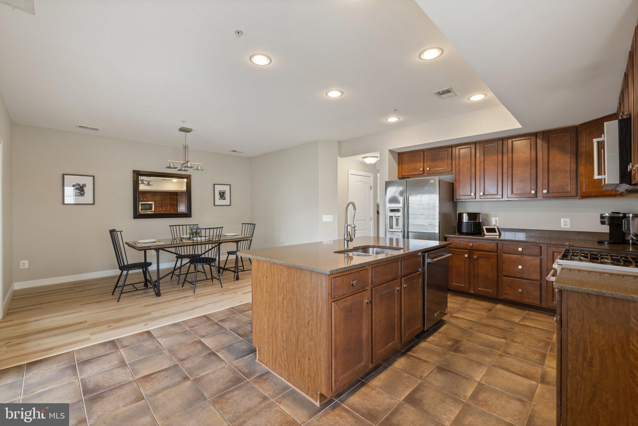 POTOMAC CLUB - Residential