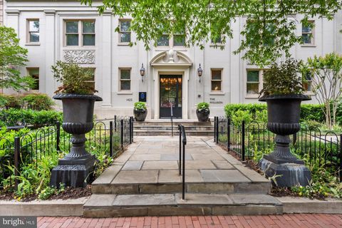 Photo of 1425 Rhode Island Avenue NW #12, WASHINGTON, DC 20005 (MLS # DCDC2258916)