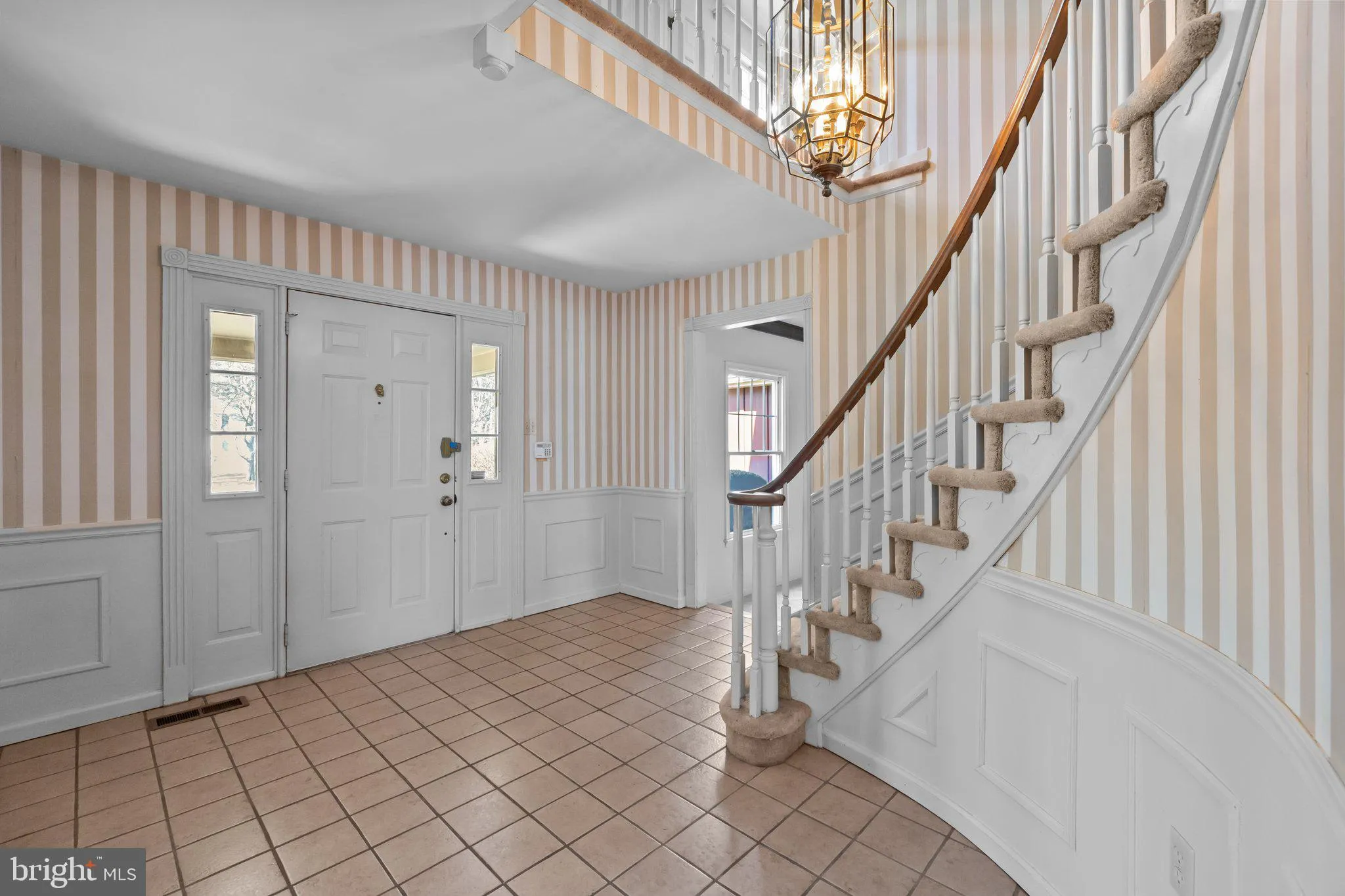 Yardley, Pennsylvania 19067, United States, 5 Bedrooms Bedrooms, ,3 BathroomsBathrooms,Residential,Contingent,86677