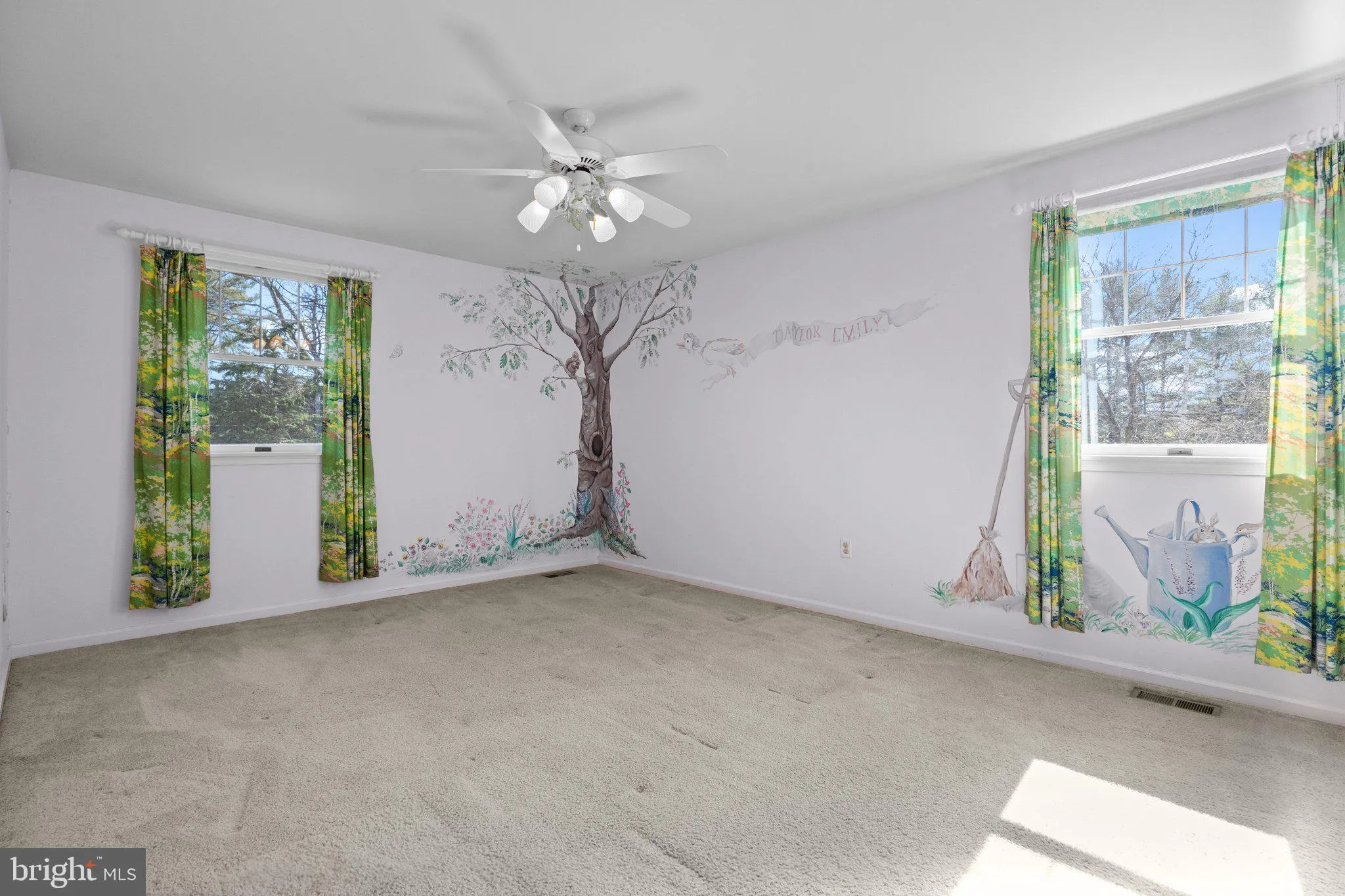 Yardley, Pennsylvania 19067, United States, 5 Bedrooms Bedrooms, ,3 BathroomsBathrooms,Residential,Contingent,86677