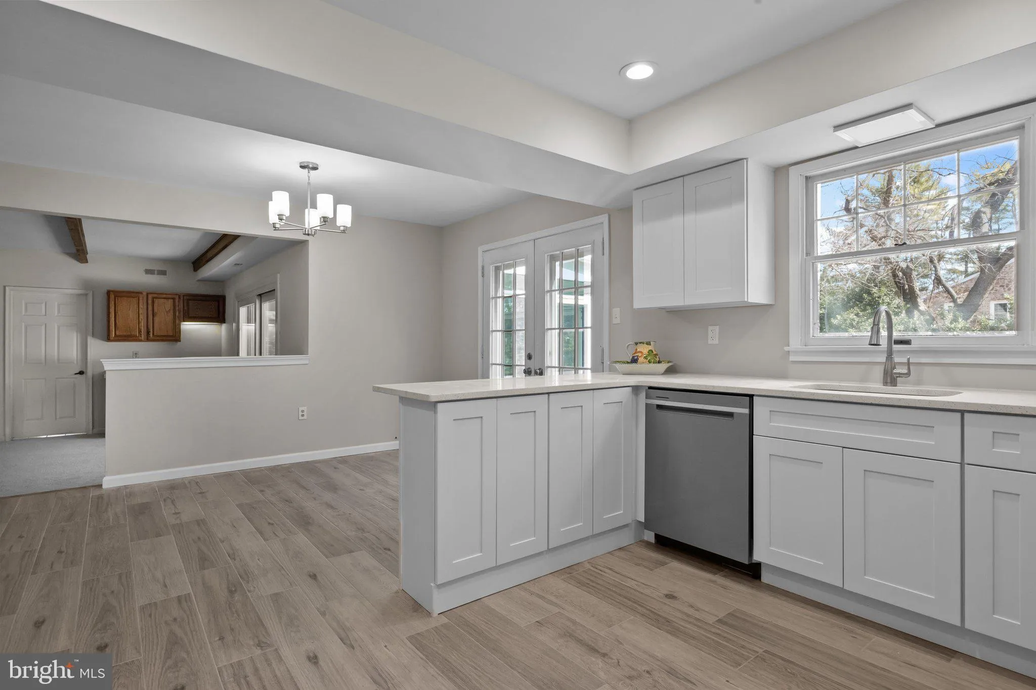 Yardley, Pennsylvania 19067, United States, 5 Bedrooms Bedrooms, ,3 BathroomsBathrooms,Residential,Contingent,86677