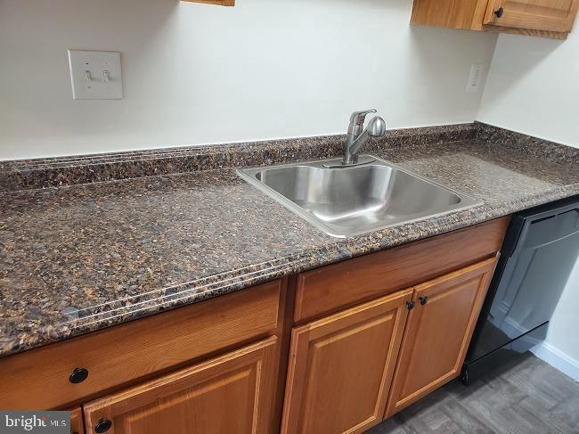 LONGMEAD CROSSING - Residential Lease