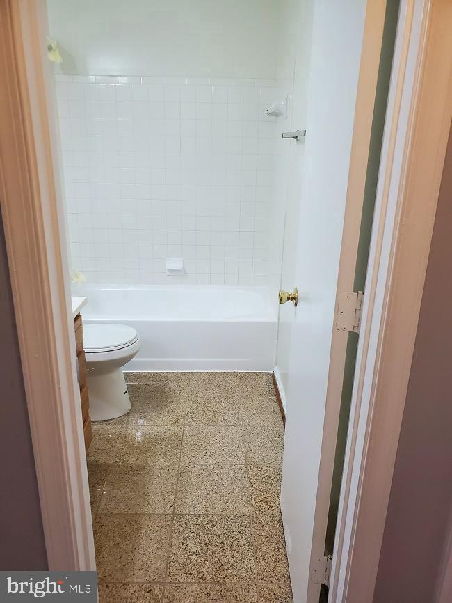 LONGMEAD CROSSING - Residential Lease