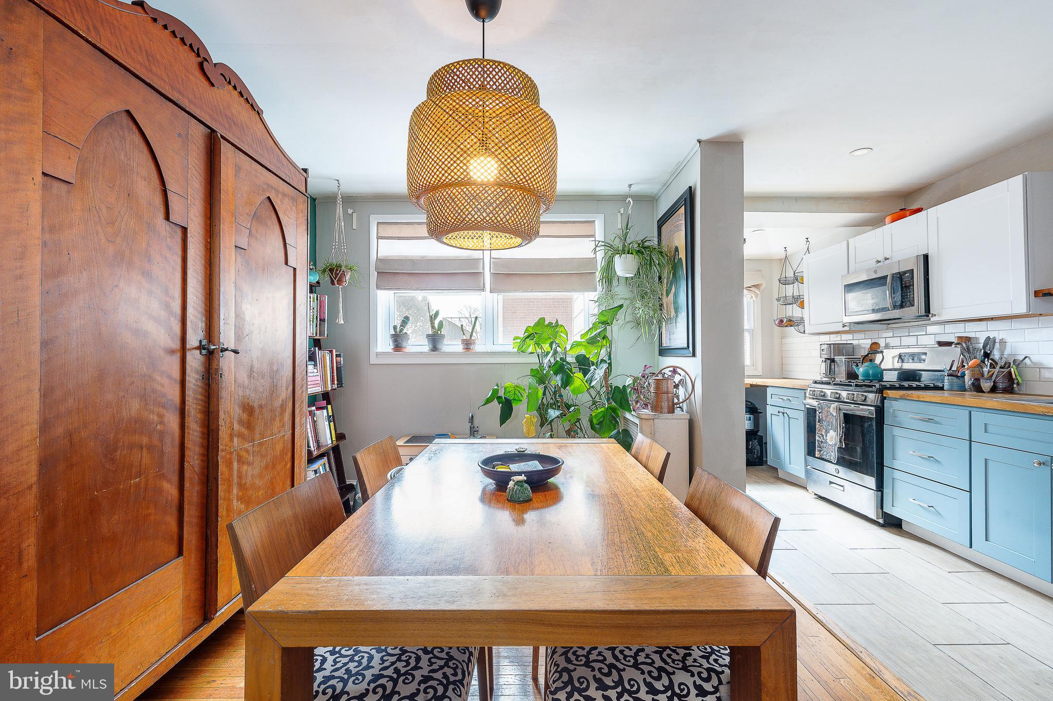 EAST FALLS - Residential