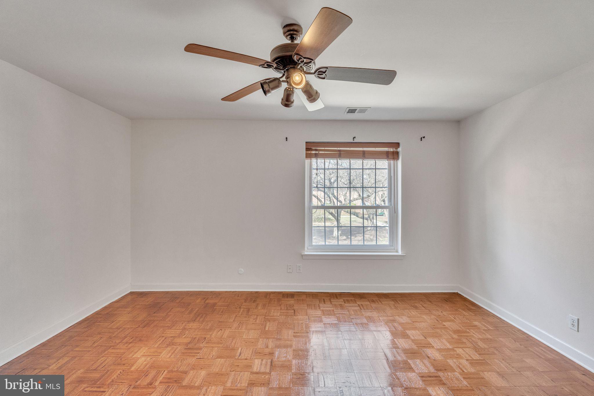 GYPSY LANE CONDOS - Residential