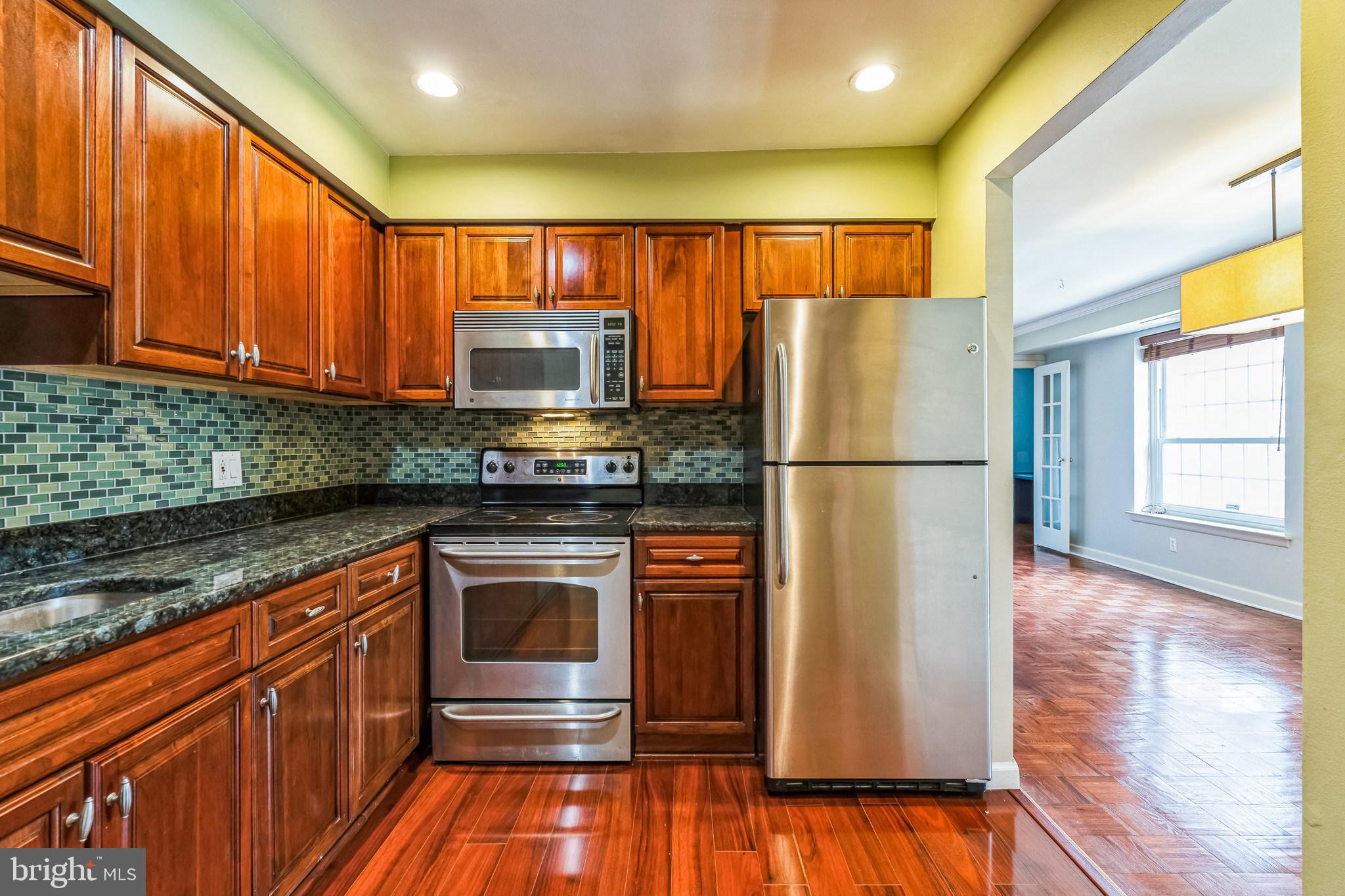 GYPSY LANE CONDOS - Residential