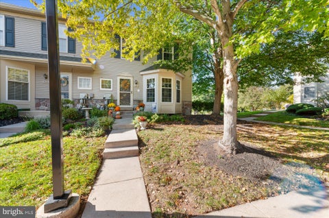 Photo of 1420 Stirling Court, PHOENIXVILLE, PA 19460 (MLS # PACT2138316)