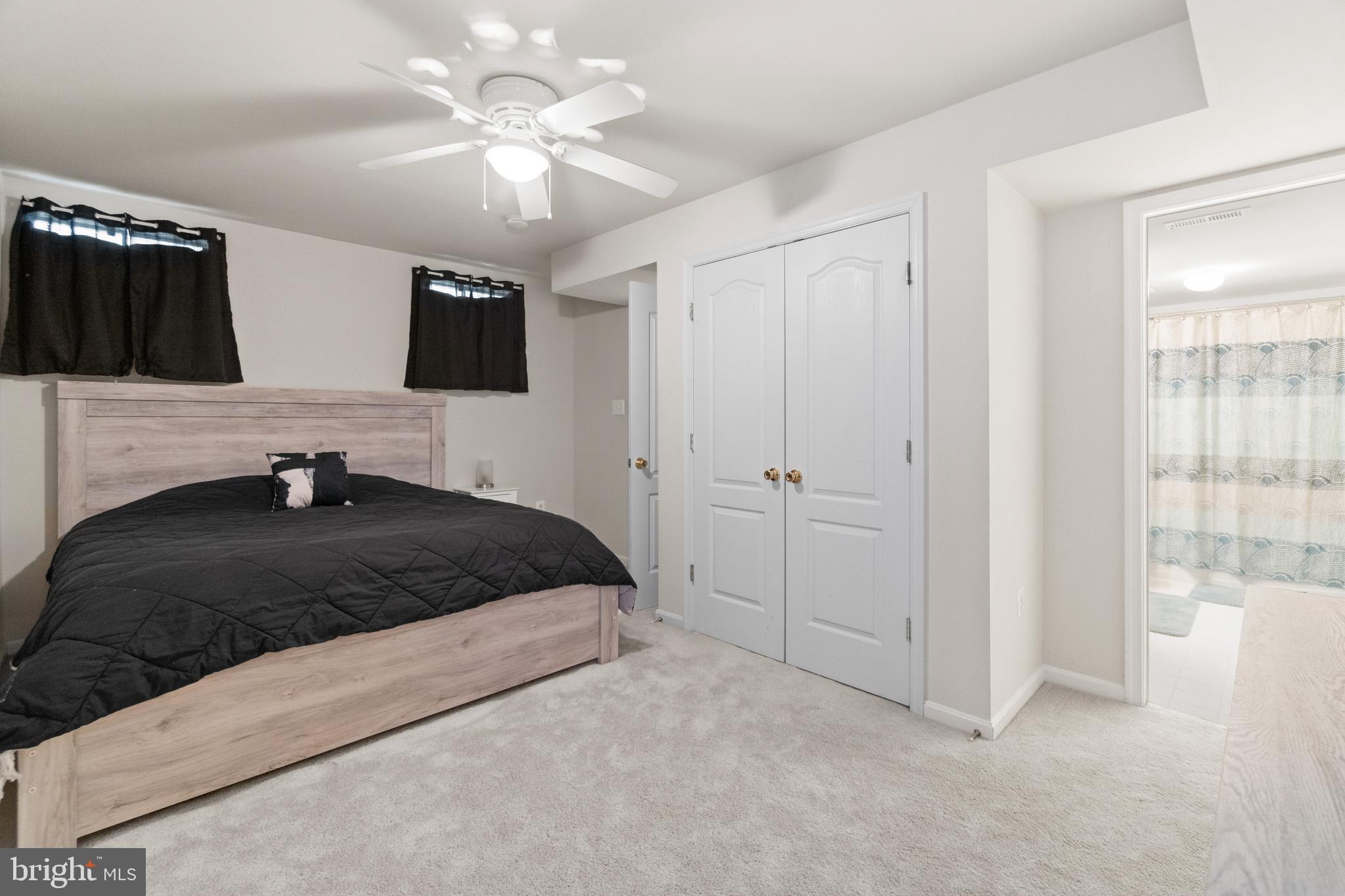 SEVEN OAKS - Residential