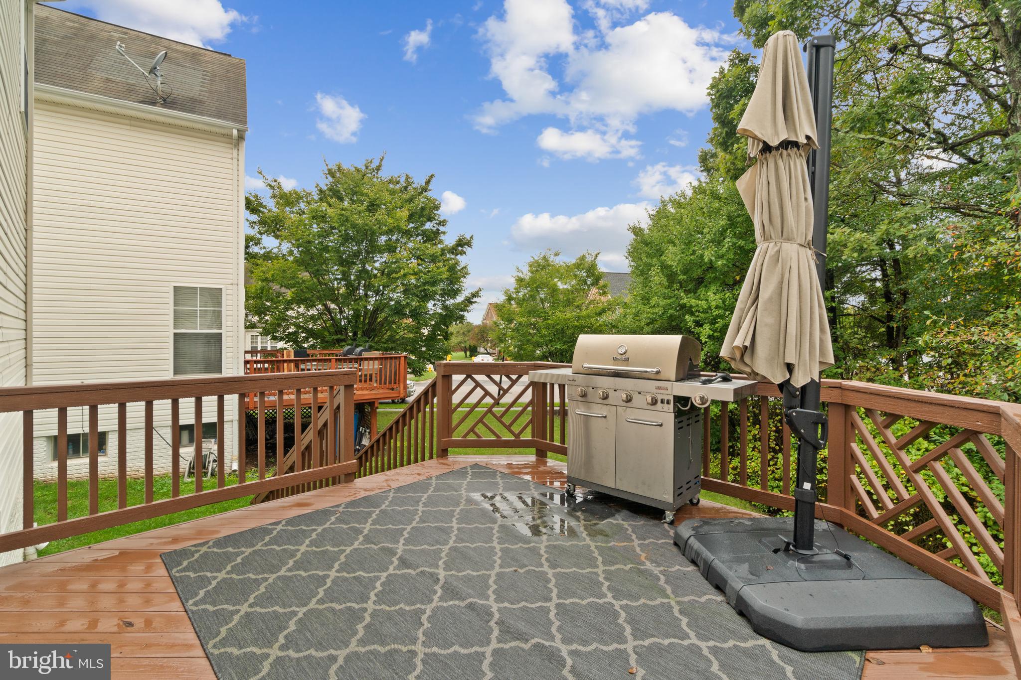 SEVEN OAKS - Residential