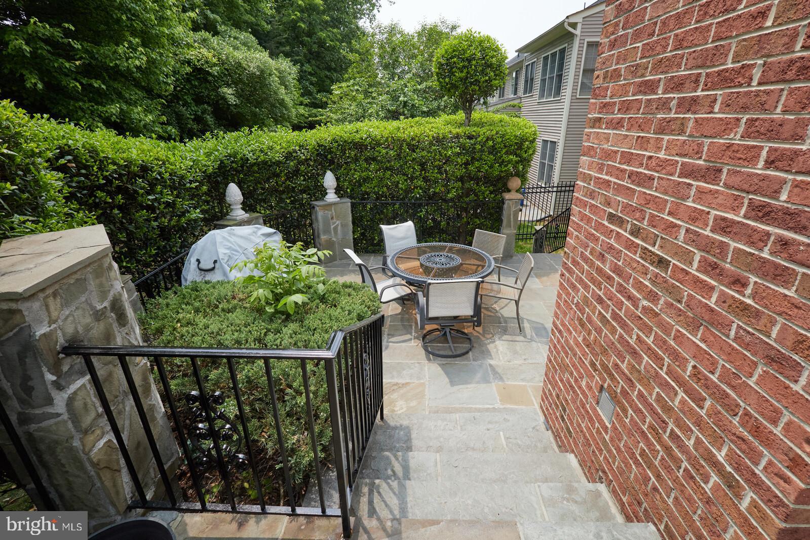 SHERBROOKE - Residential