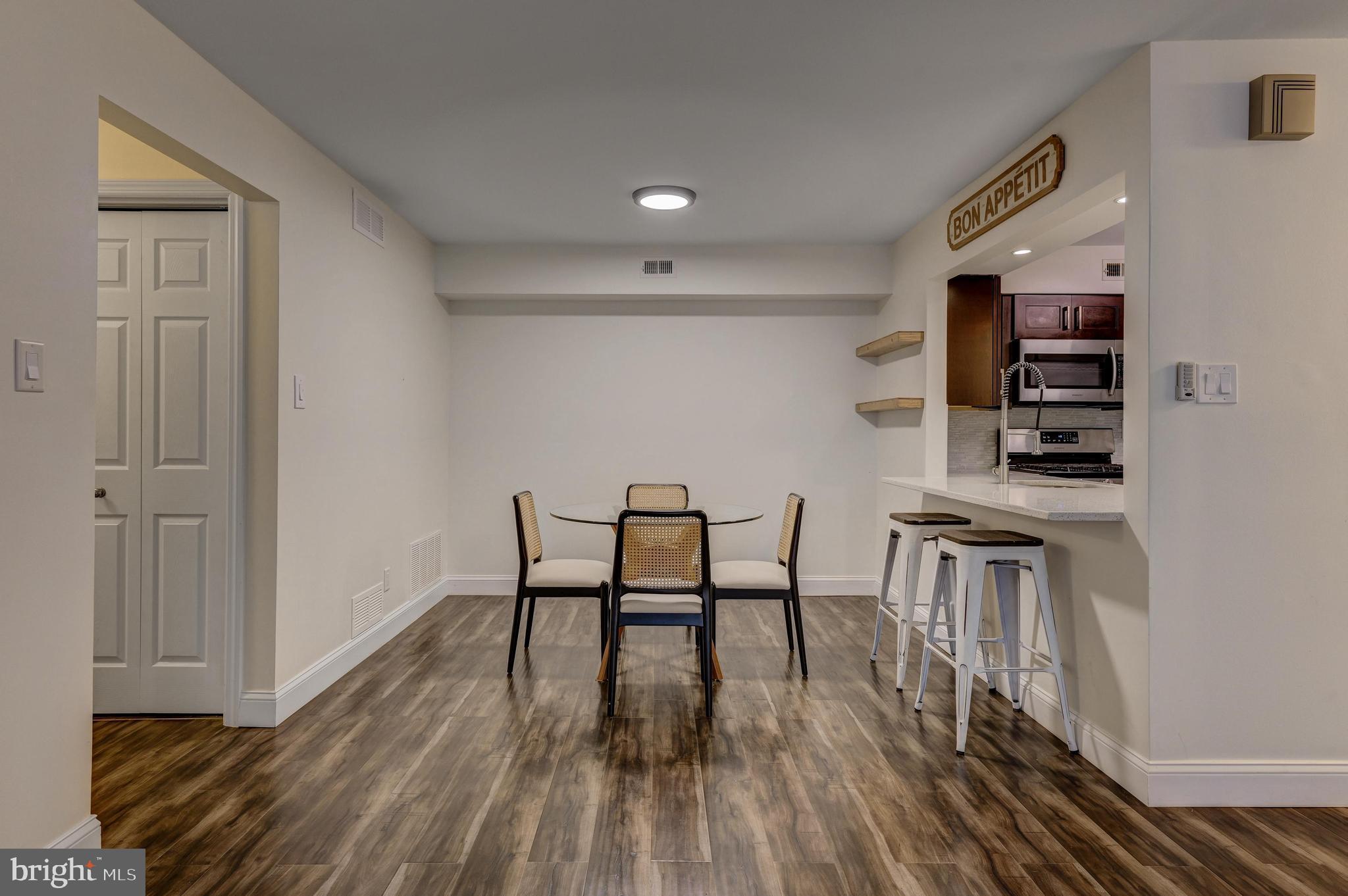 121 ARDEN COURT A