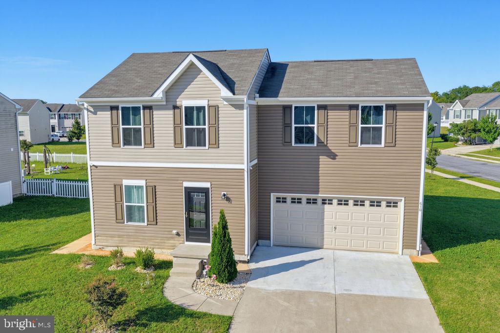 610 SWALLOWTAIL WAY