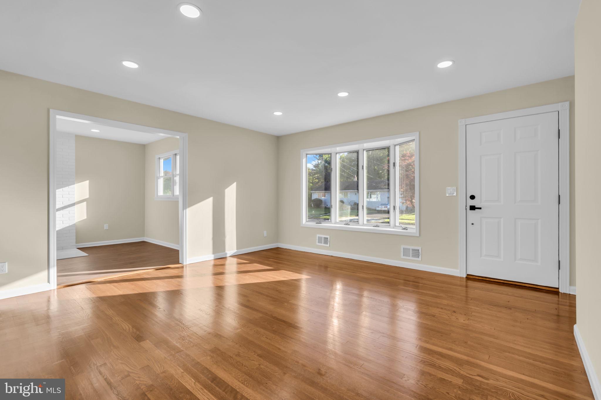 44 LAKE DRIVE