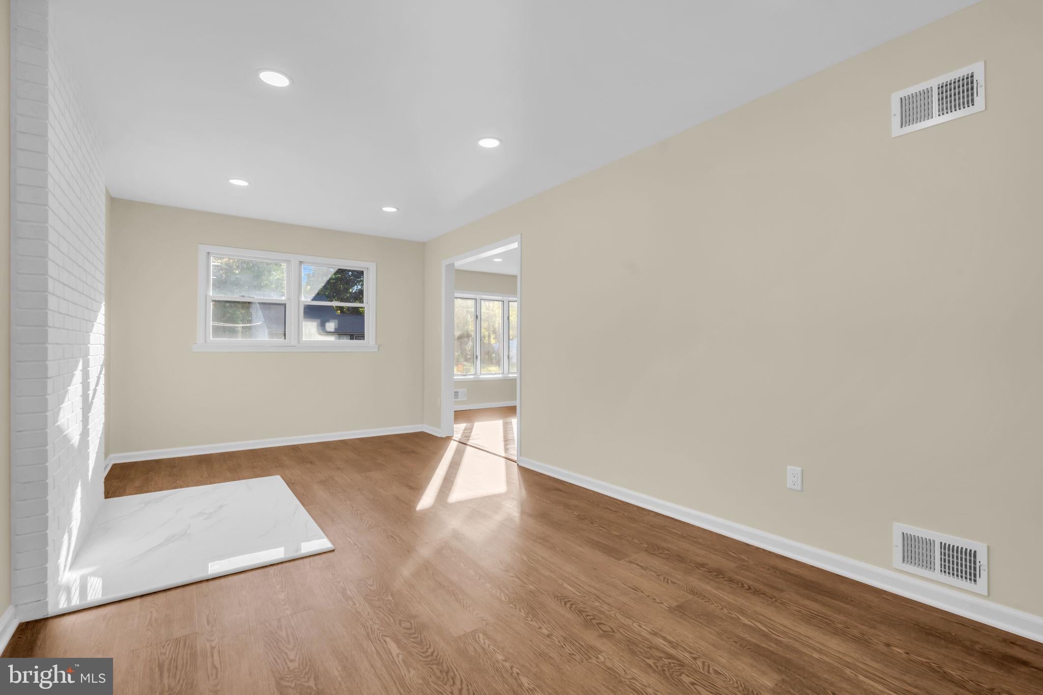 44 LAKE DRIVE