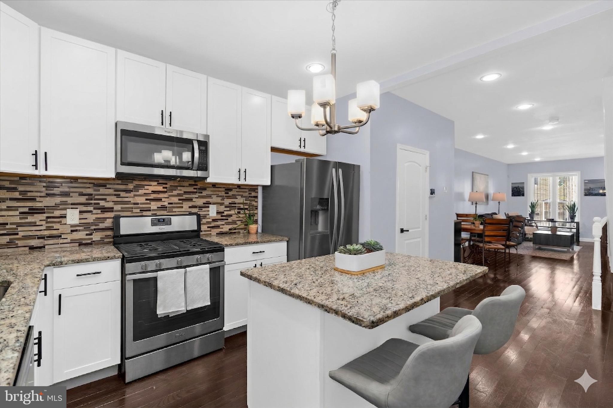 532 N LUZERNE AVENUE