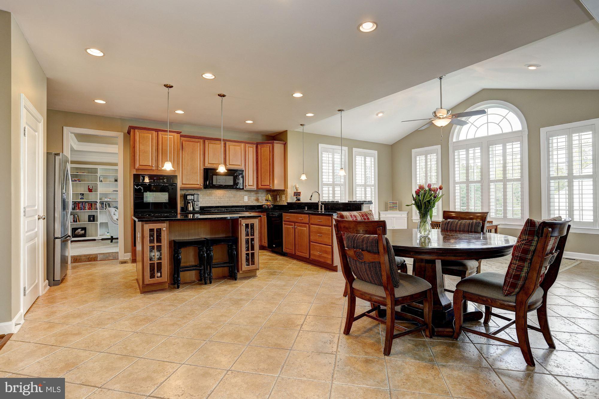 AMBER MEADOWS - Residential