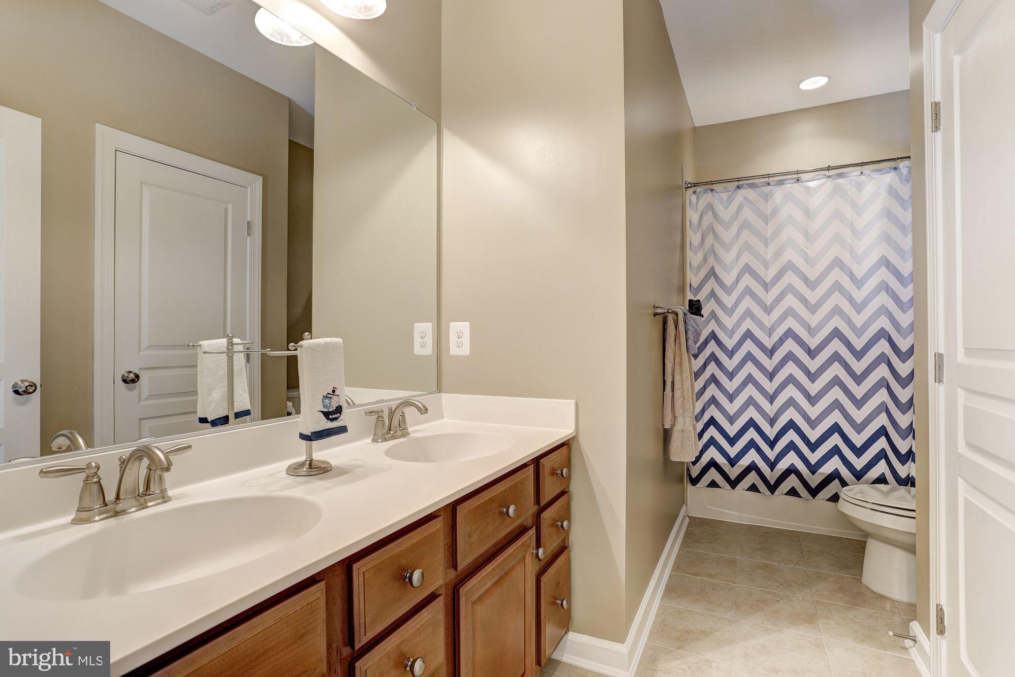 AMBER MEADOWS - Residential