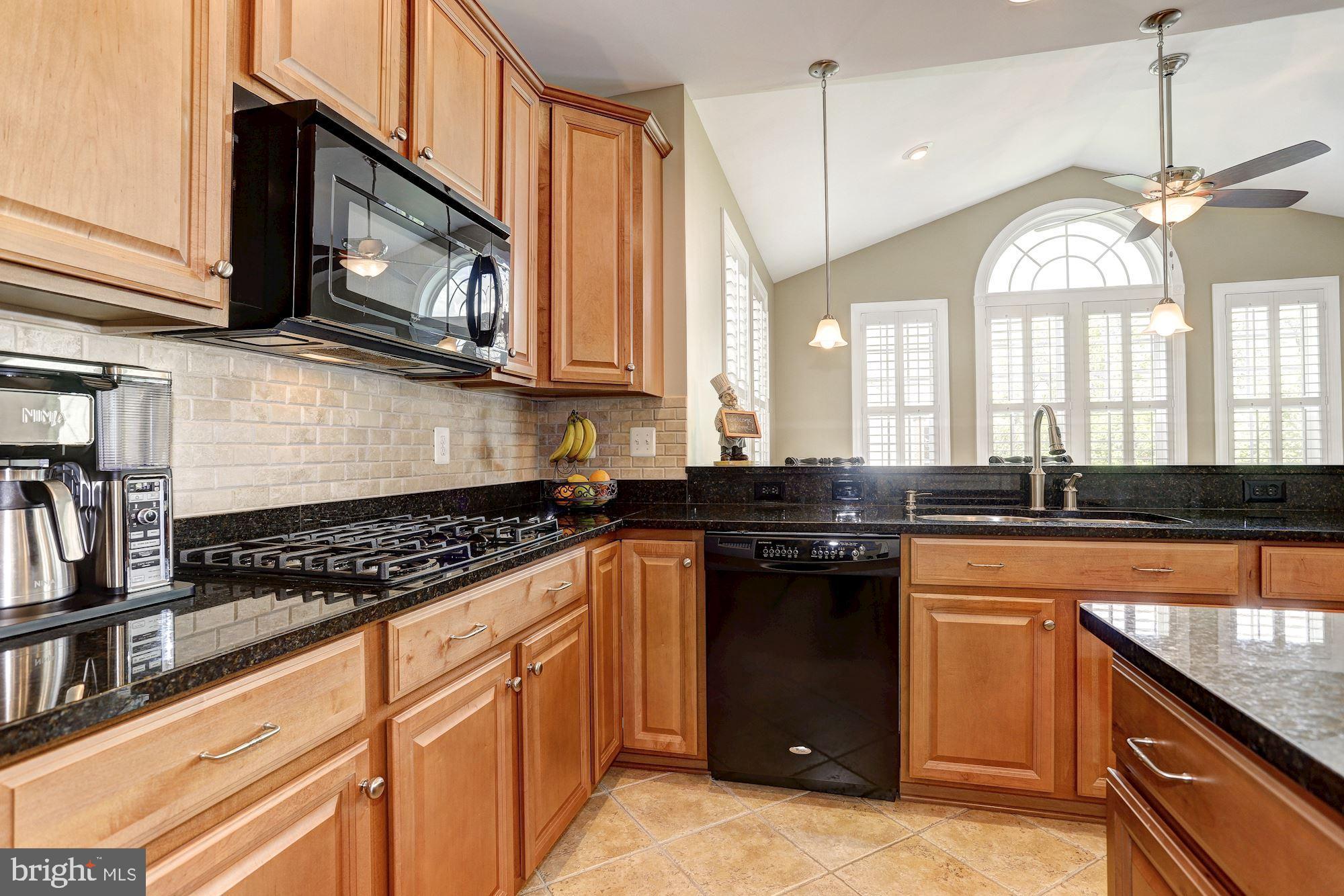 AMBER MEADOWS - Residential